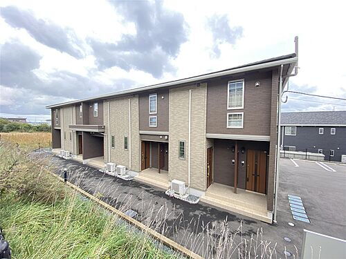 青森県八戸市大字中居林字雷 賃貸アパート