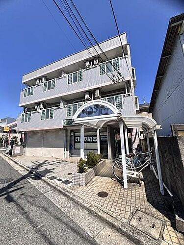 アルファドーム