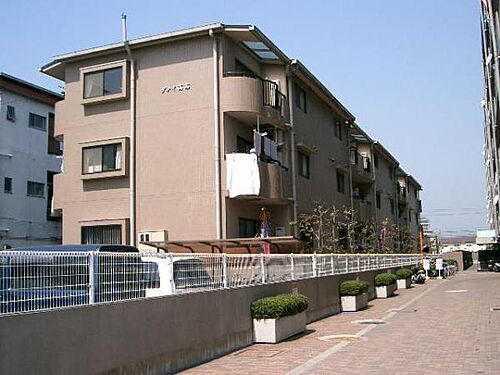 大阪府高石市綾園５丁目 3階建 築31年8ヶ月