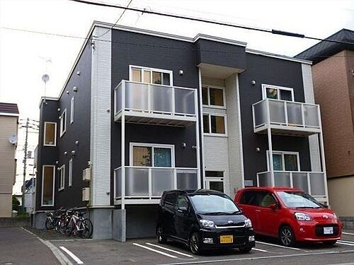 北海道札幌市西区二十四軒三条６丁目 2階建 築13年11ヶ月