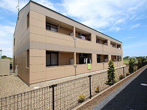 Ｐｅｎｓｉｏｎ　ｒｉｃｈｅｓｓｅ 2階建