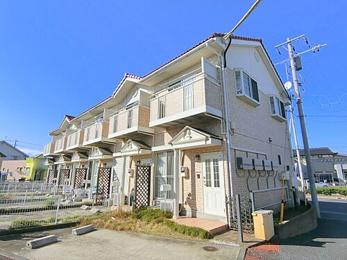 ファミールガルテン　Ｂ棟 2階建