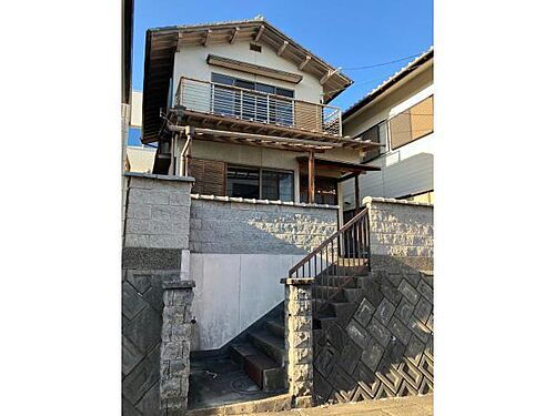 滋賀県大津市富士見台 2階建