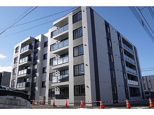 北海道千歳市春日町１丁目 5階建 築1年未満