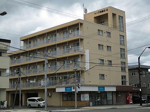 トーワ神楽５・６ 5階建