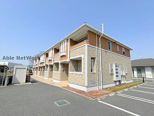 マードレ六番館 2階建