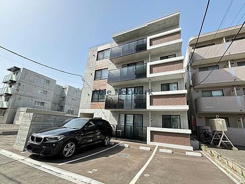ＧＲＡＮＤＥ　札幌　北大前　グランデサッポロ 4階建