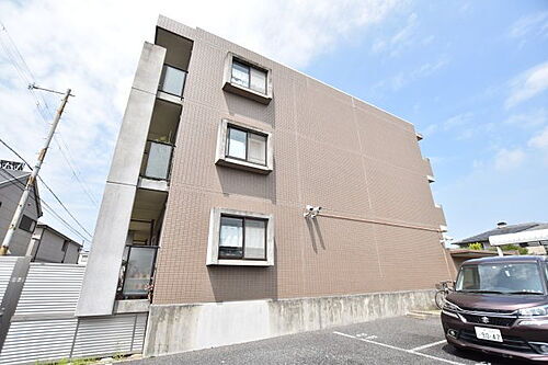 大阪府堺市西区鳳南町５丁 築23年6ヶ月 3階建