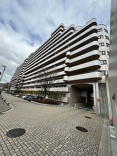 大阪府吹田市山田東４丁目 賃貸マンション