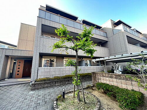 大阪府大阪狭山市西山台６丁目 3階建 築19年9ヶ月