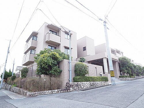 兵庫県神戸市東灘区西岡本５丁目 築28年9ヶ月 3階建