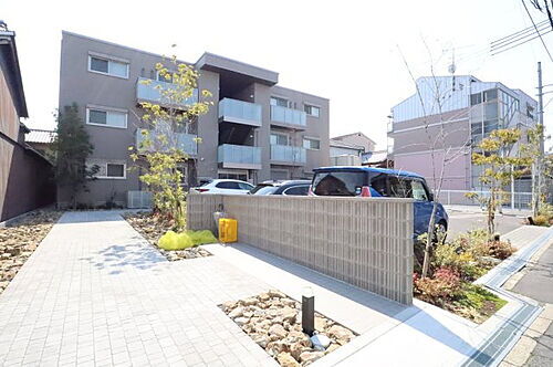 奈良県大和高田市片塩町 3階建 築1年6ヶ月