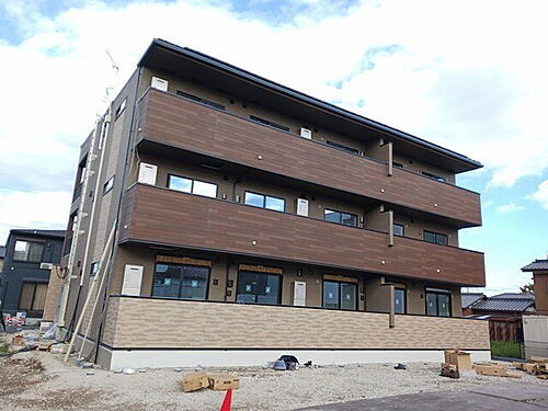 茨城県龍ケ崎市若柴町 賃貸アパート