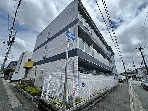 兵庫県西宮市越水町 築13年9ヶ月 3階建