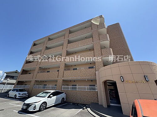 兵庫県三木市大塚１丁目 賃貸マンション