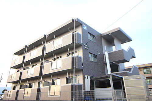 福岡県久留米市宮ノ陣２丁目 3階建 築8年9ヶ月