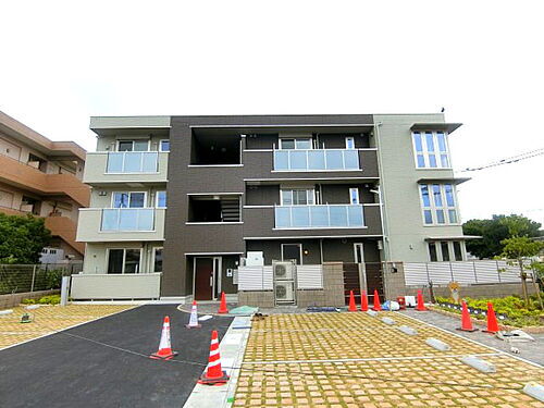 ｇｒａｃｉａ　ｎａｖｅ