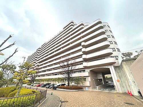 大阪府吹田市山田東４丁目 賃貸マンション