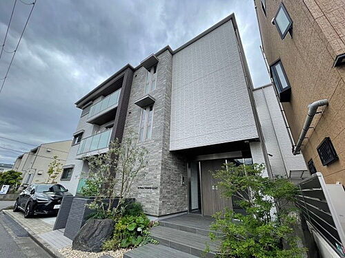 大阪府堺市北区新金岡町５丁 3階建 築3年10ヶ月