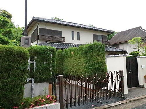 奈良県奈良市佐保台２丁目 賃貸一戸建て