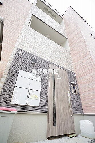 大阪府大阪市住吉区遠里小野６丁目 3階建 築2年3ヶ月