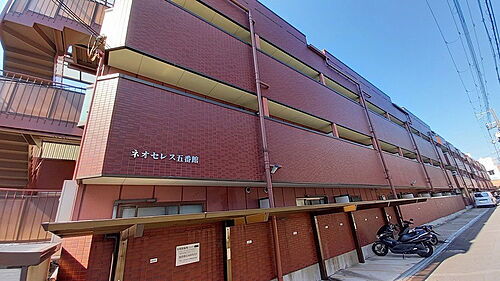 大阪府吹田市岸部南１丁目 4階建 築27年8ヶ月