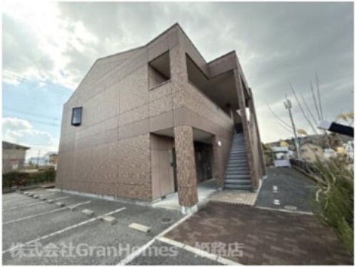 兵庫県たつの市揖西町南山２丁目 賃貸アパート