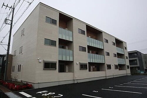 千葉県流山市おおたかの森南３丁目 築3年12ヶ月 3階建