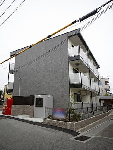 兵庫県神戸市兵庫区西出町２丁目 築15年9ヶ月 3階建