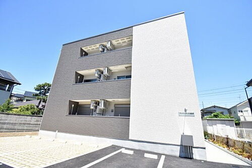 大阪府堺市西区浜寺諏訪森町中１丁 3階建 築5年6ヶ月