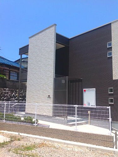 大阪府和泉市唐国町３丁目 賃貸アパート