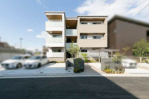 大阪府高石市東羽衣７丁目 築5年8ヶ月 3階建