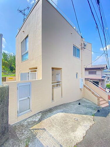 大阪府茨木市南春日丘５丁目 賃貸マンション