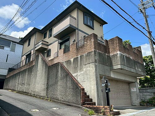 大阪府茨木市南春日丘５丁目 賃貸一戸建て