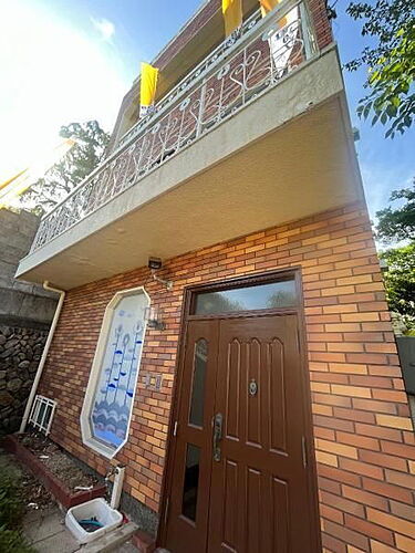 住吉山手　貸家 おしゃれな外観です