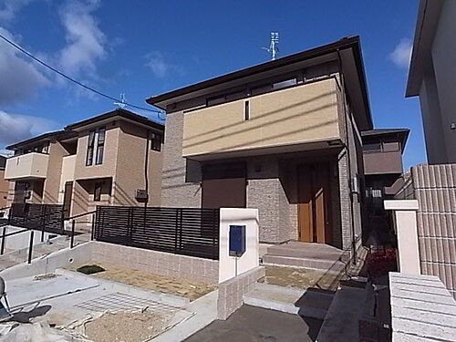 京都府木津川市州見台８丁目 テラスハウス