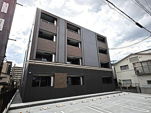 兵庫県神戸市東灘区深江南町２丁目  4階建