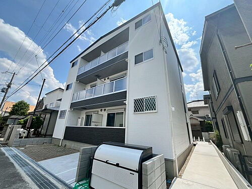 大阪府松原市天美我堂７丁目  3階建