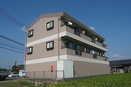 岡山県倉敷市鳥羽 3階建