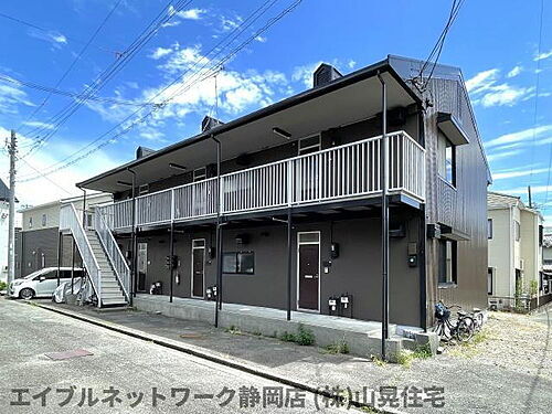 静岡県静岡市駿河区丸子新田 2階建