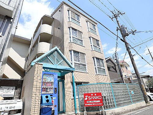 奈良県奈良市あやめ池南３丁目 4階建