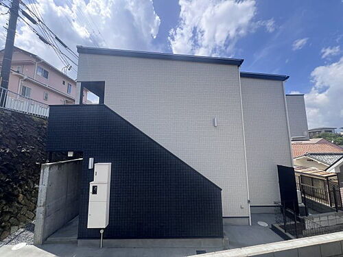 兵庫県神戸市北区鈴蘭台南町３丁目 賃貸アパート