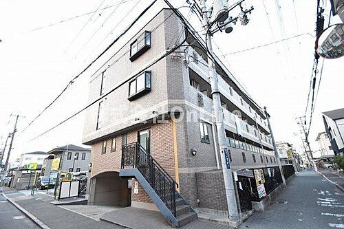 大阪府東大阪市吉田１丁目 築27年10ヶ月 3階建