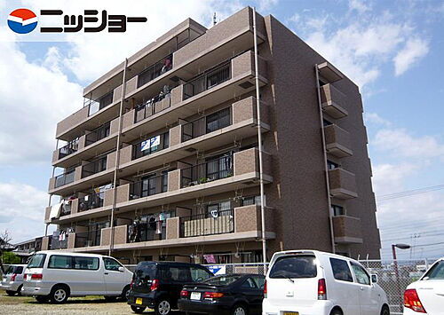 カーサ薬師寺 6階建
