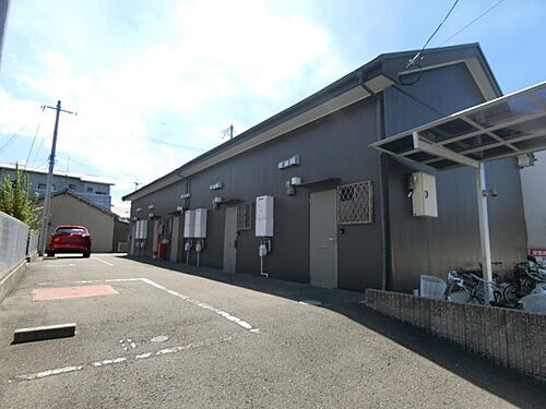 大阪府和泉市尾井町１丁目 賃貸アパート