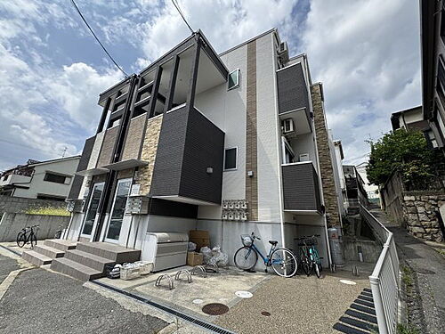 大阪府池田市空港１丁目 賃貸アパート