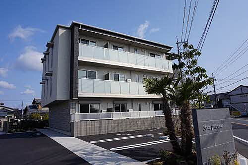 岡山県総社市真壁 3階建 築4年8ヶ月