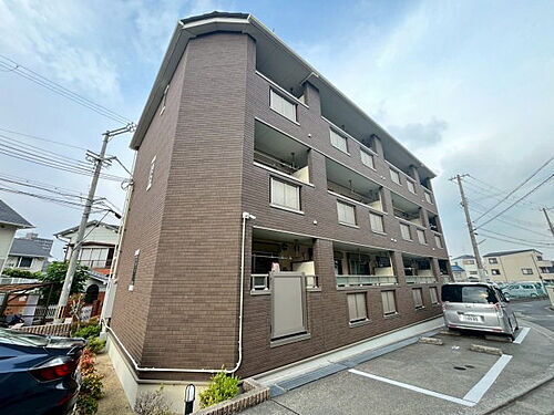 大阪府堺市西区鳳南町５丁 築12年2ヶ月 3階建