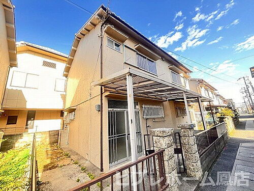 大阪府泉大津市東助松町２丁目 テラスハウス