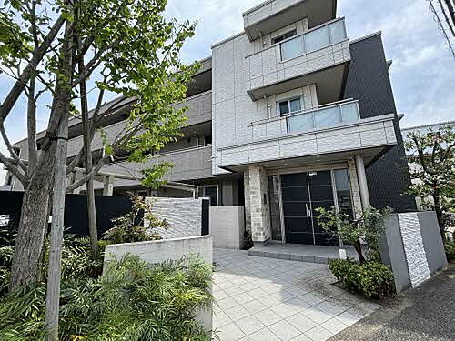 大阪府堺市西区鳳北町９丁 賃貸マンション